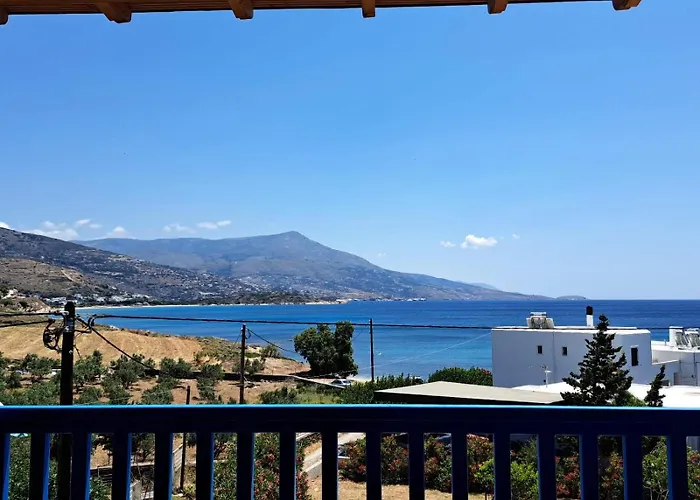 בית נופש Beachfront Andros Summer גאווריון