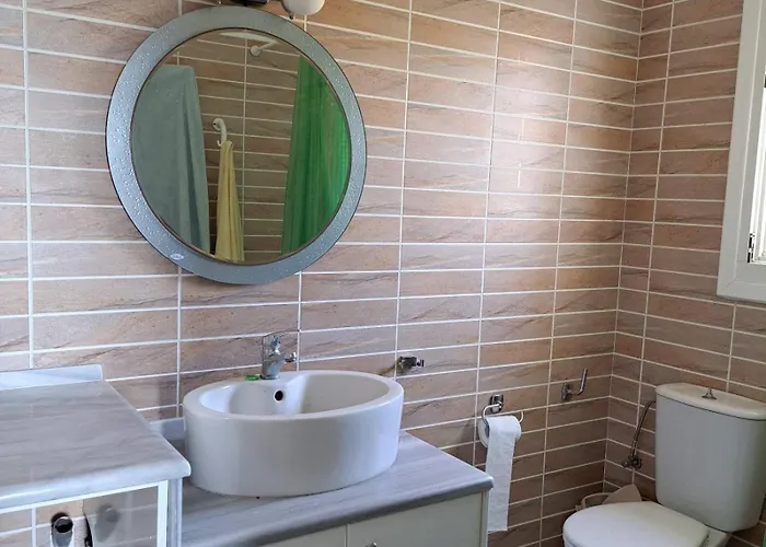 Beachfront Andros Summer בית נופש גאווריון