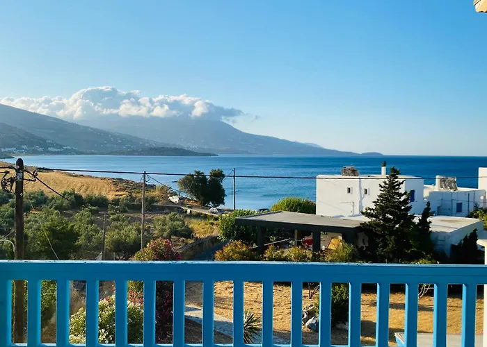 בית נופש Beachfront Andros Summer גאווריון